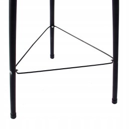 Sodo grilis su anglimis