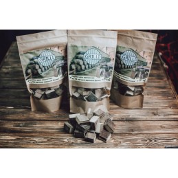 Medienos drožlės rūkymui iš 70 metų senumo vyno statinės