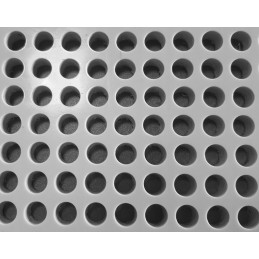 Grilio grotelės tokios, kokios jums reikia, bet kokios formos, dydžio ir pasirinktų skylių atstumo bei formos. lenkiškos gamybos