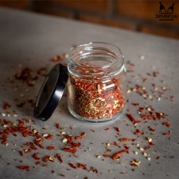 106 ml stiklinis indas su metaliniu dangteliu.