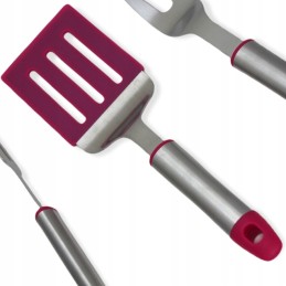 Rinkinyje 4 vnt. kepsninės reikmenys