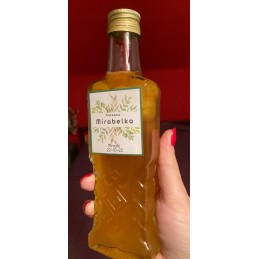 235 ml stiklinis indas su metaliniu dangteliu