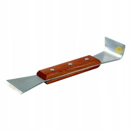 Nerūdijančio plieno kaltas tamsiame rėme