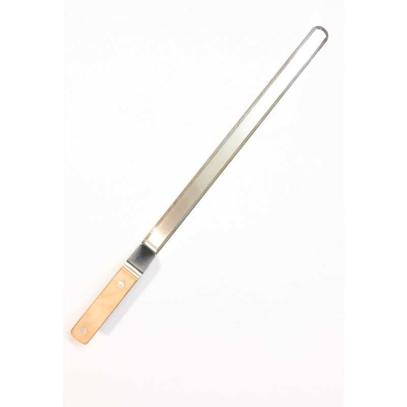 Ilgas kaltas su laikikliu