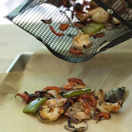 Tefloninis vokas krevetėms ir daržovėms kepti ant grotelių