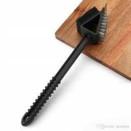 Trys viename grilio valymo šepetys ir grandiklis