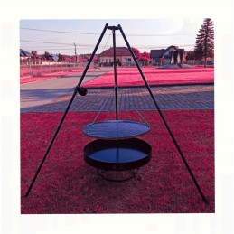 Sodo trikojis grilis su nerūdijančio plieno grotelėmis