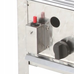 3 degiklių dujinis grilis su Rascal grotelėmis, 10 kW