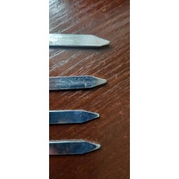 10 vienetų - plieniniai iešmai griliui su medine rankena - ilgis 30 cm