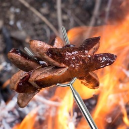 Teleskopinė šakutė skirta mėsos kepimui ir kepimui