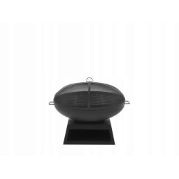 Juodo plieno sodo židinys su griliu