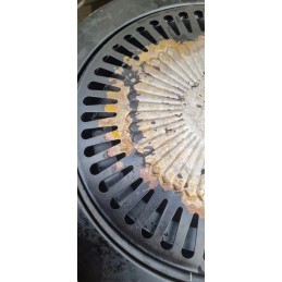 Grill attachment for camping stove