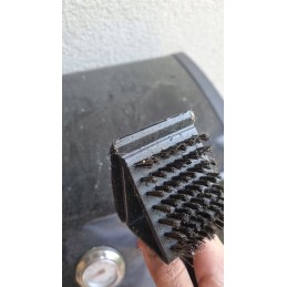 Ilgas grandiklis ir šepetys grilio grotelių valymui - 36cm