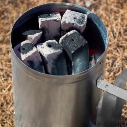 Dūmtraukis pagamintas iš cinkuoto plieno, specialios konstrukcijos anglims ar briketams apšviesti.