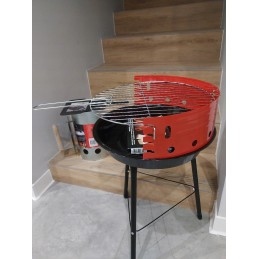 Kaminas, skirtas apšviesti briketus ant kepsninės