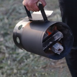 Kaminas anglies briketams griliui uždegti