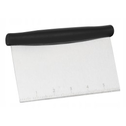 Grilio reikmenų rinkinys dėkle