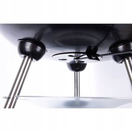 Grilis su anglimis ant ratukų, chromuotos grotelės, sferinės grotelės su dangteliu, 37 x 37 cm