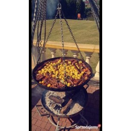 Enameled campfire pan on chain