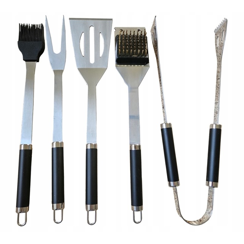 Grilis indai, kepsninės reikmenys lagamine