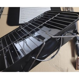 Nešiojama juodo plieno kepsninė 34 x 24 cm