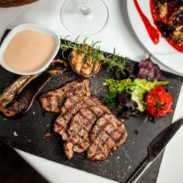 Rinkinyje 10 vienetų tefloninio grilio kilimėlio 40 x 33 cm