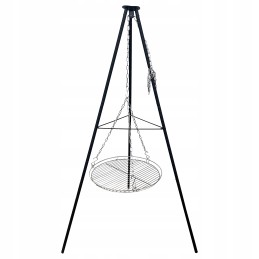 Sodo laužavietė - laužavietė su grandininėmis grotelėmis