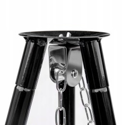 Sodo laužavietė - laužavietė su grandininėmis grotelėmis