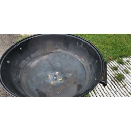 Didelės anglies grotelės su ratukais, uždara apvali peleninė