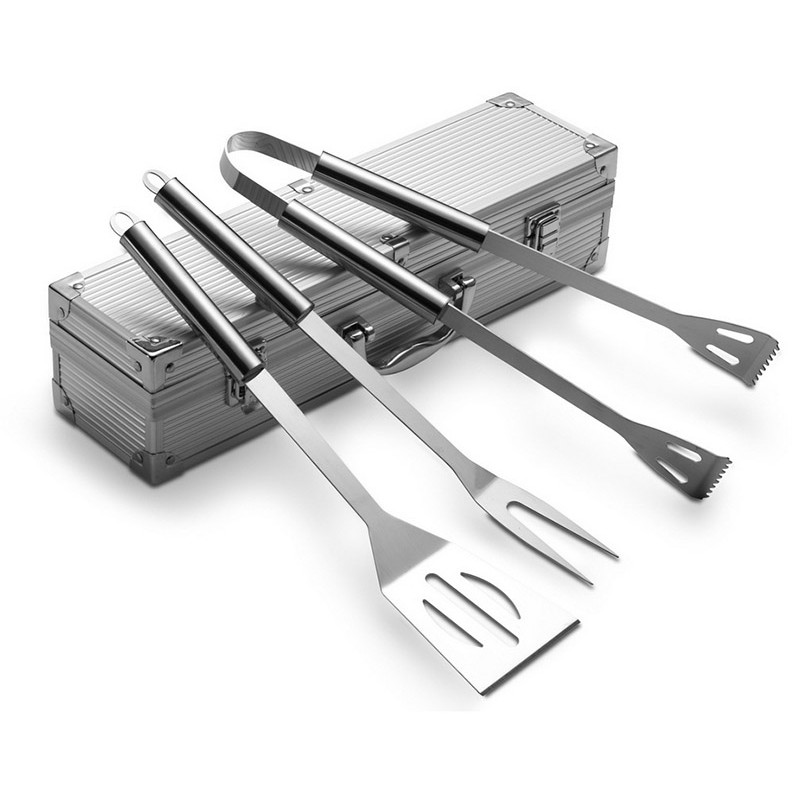 Kepsninės komplektas lagamine