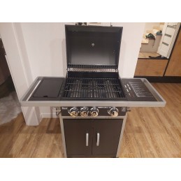 Nebraska cart dujinis grilis 8,4 + 2,8 kW su ketaus grotelėmis + buteliuko anga + dangtelis