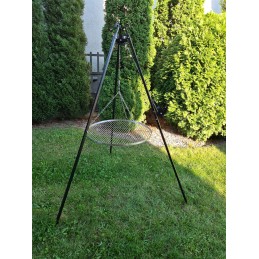 Sodo trikojis grilis su nerūdijančio plieno grotelėmis