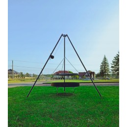 Sodo trikojis grilis su nerūdijančio plieno grotelėmis