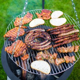 Ketaus pakabinamas trikojis sodo grilis