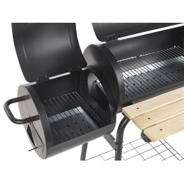 Juodos satah anglies grilis su rūkykla