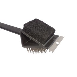 Trys viename grotelių grilio valymo šepetys ir grandiklis