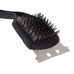 Scraper brush for cleaning the grill grate