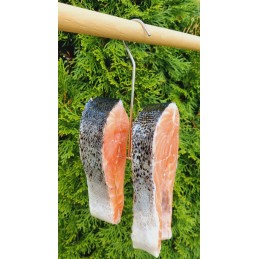 Siūlome dvigubą kabliuką žuviai rūkyti