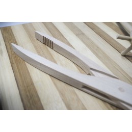 Wooden barbecue tongs