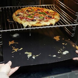 Komplekt kahest universaalsest korduvkasutatavast teflonmatist – valmista oma lemmikroogi nagu parim kokk!