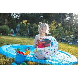 Vaikų baseinas, sodo fontanas, irklavimo baseinas, kamuolys