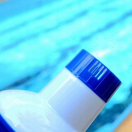 Float pool dispenser for chlorine tablets