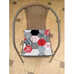 Kėdės pagalvėlė b/w 38x38 su pjaustytais ornamentais