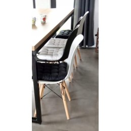 Dygsniuota pagalvėlė, kėdės sėdynė be kaklaraiščių, 35x35, žirnelių rožinė