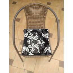 Mazginė kėdės pagalvėlė 38x38 su juodais ornamentais