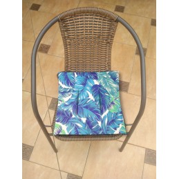 Kėdės pagalvėlė juoda/spalva 38x38 palieka turkio baltumo foną