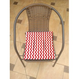 Kėdės pagalvėlė b/w 38x38 raudonas zigzagas