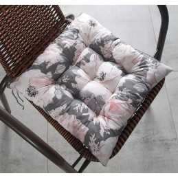 Dygsniuota kėdės pagalvėlė 35x35 rožės ant pilkos spalvos