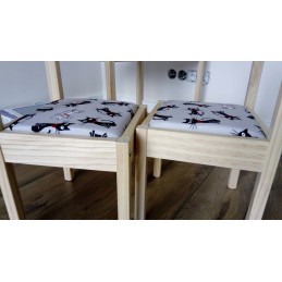 Kvadratinės išmatų pagalvėlės 30cmx30cm, 4cm storio