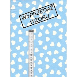 Apvali išmatų pagalvėlė – širdelės ant mėlynos spalvos